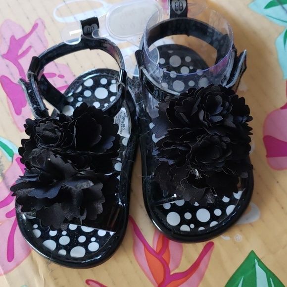Other - NWT black 6-9 mos sandles